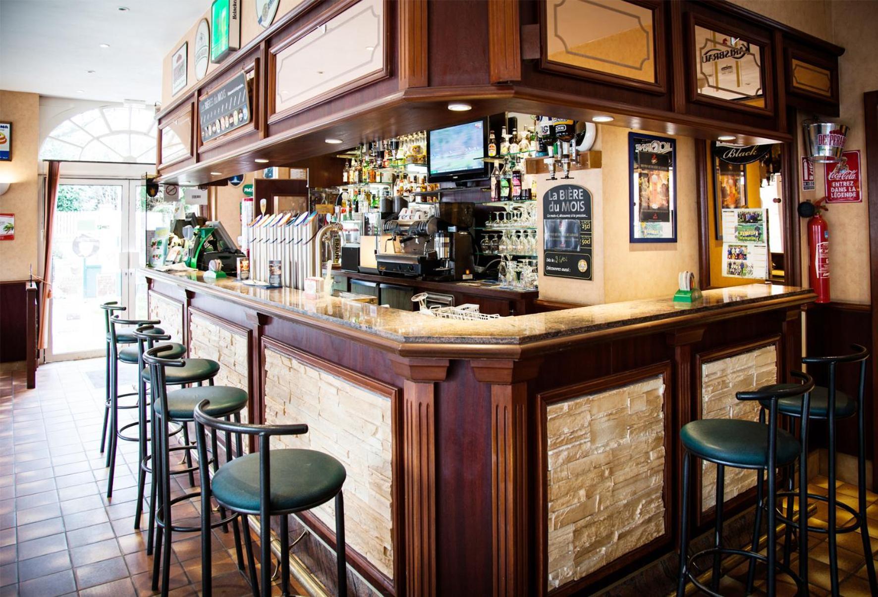 Hotel Bar Des Vosges 2*